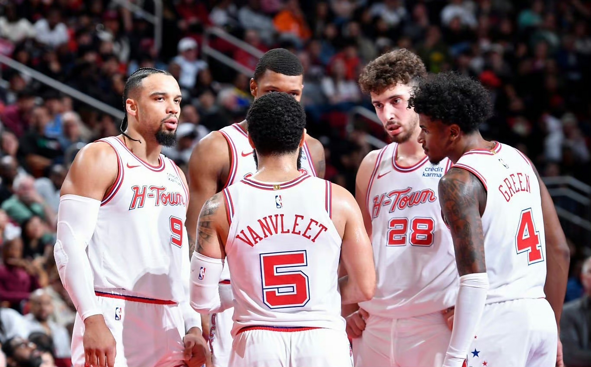 关于射击赛场再起风云：洞庭青龙队小胜徽州火狐队，脚步移动更到位防守强度拉满的信息