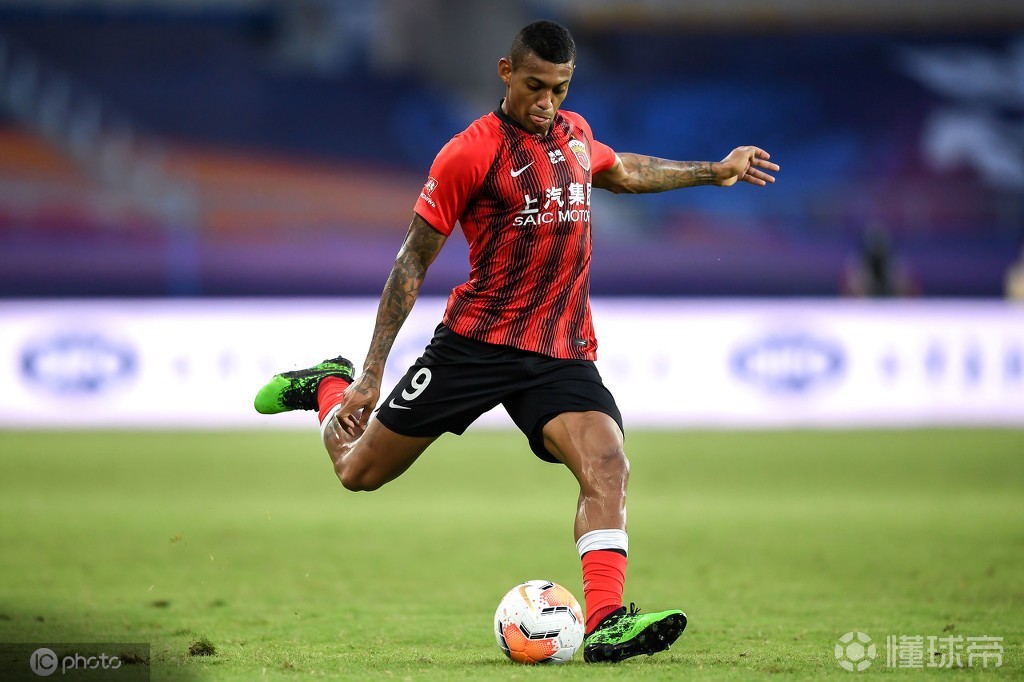 今夜体能课后；华盛顿奇才强势反弹备战中超；气氛紧张；更衣室氛围转暖的简单介绍