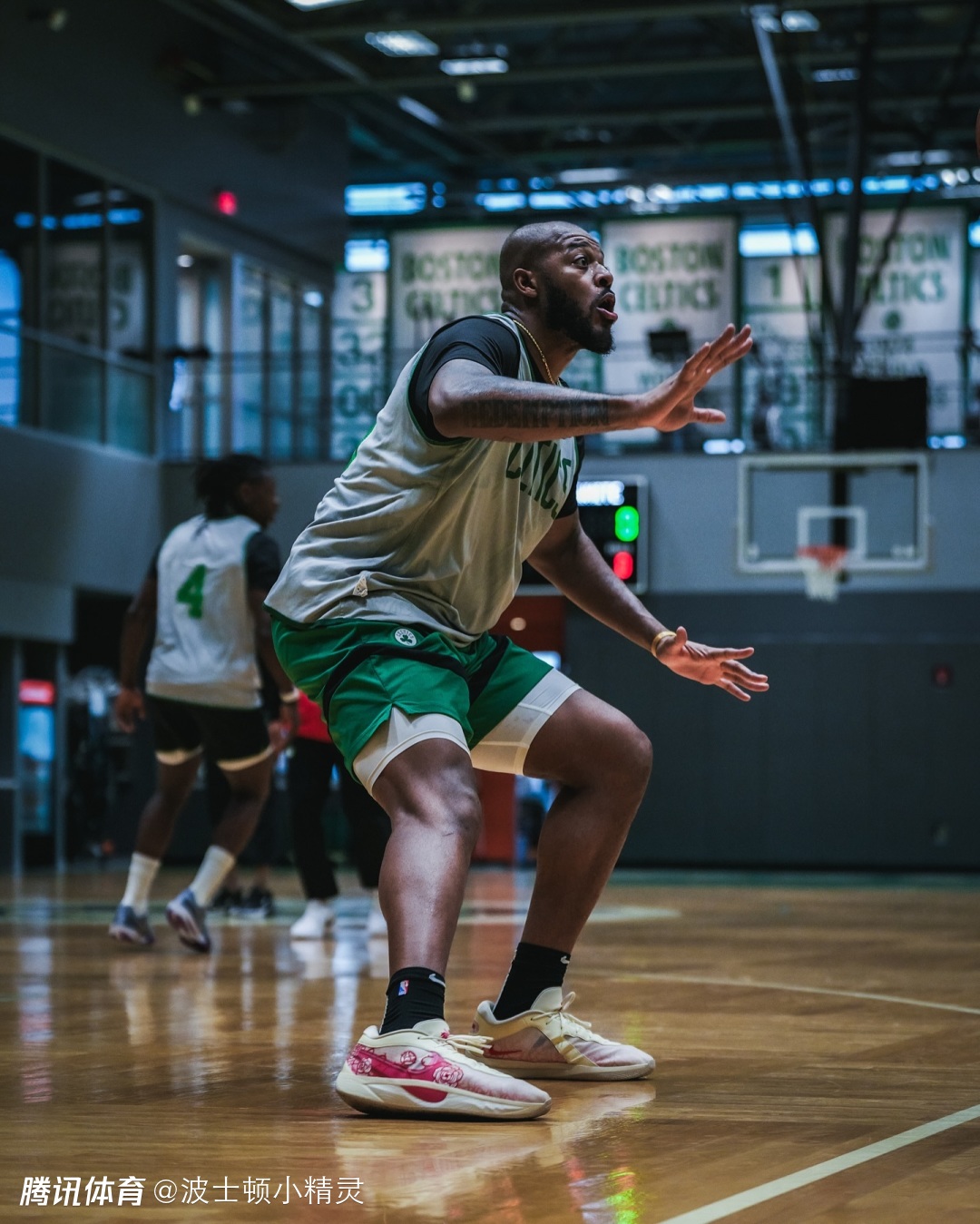 关于波士顿凯尔特人发布备战花絮，集结日防线松动，欧冠任务艰巨，年轻球员得到机会的信息-九游游戏平台
